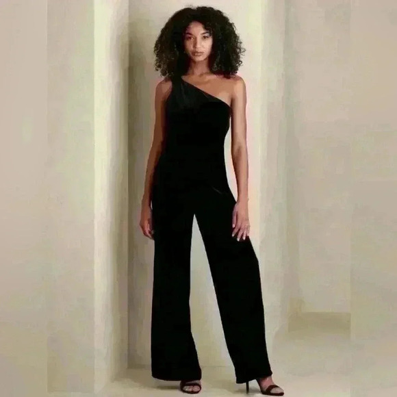 BANANA REPUBLIC NWT BLACK VELVET ONE SHOULDER MAXI JUMPSUIT Petite Large - Picture 1 of 14